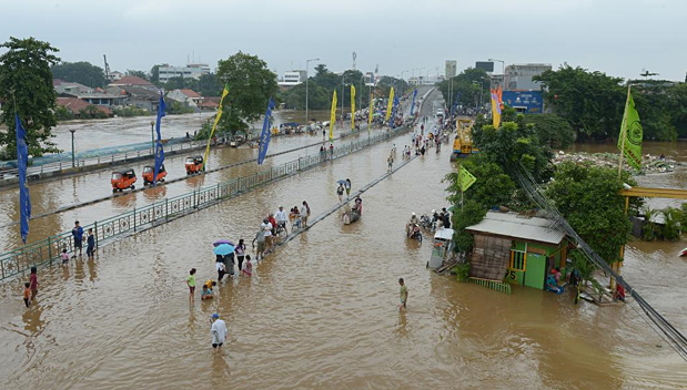 Zware overstromingen teisteren Jakarta